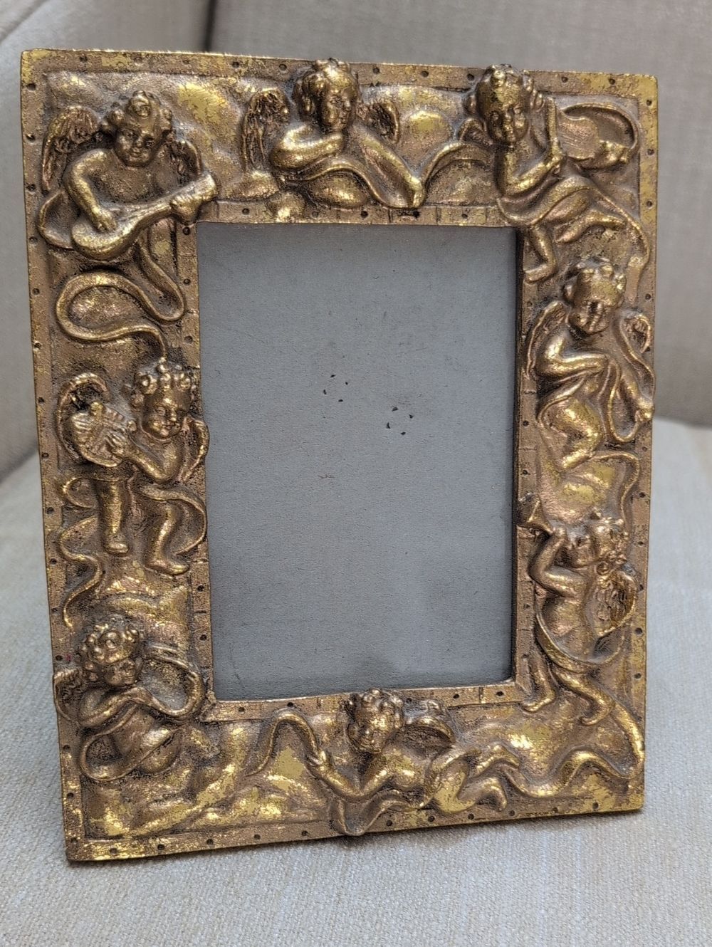 Ornate Gold Cherub Picture Frame - Decorative Home Accent 3.5 x 5 Photo Opening